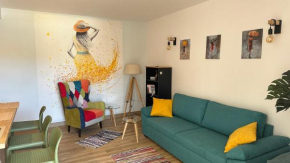 Air-Conditioned, Remarkably Beautiful Apartment, Fibre Wi-Fi, Pool